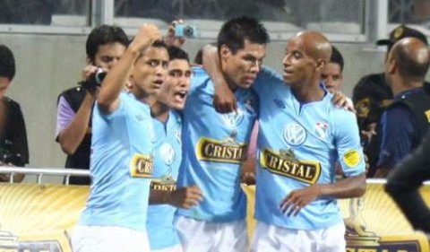 [VIDEO] Descentralizado 2012: Sporting Cristal venció 2-0 a Universitario