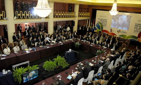 Mercosur suspende a Paraguay e incorpora a Venezuela