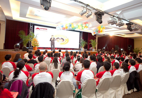 Supera desarrollará programa de desarrollo personal 'Nacido para Ser Rico 2012'