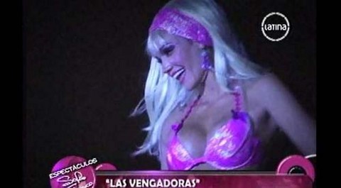 [VIDEO] Tilsa Lozano se convierte en una sexy novia en lencería