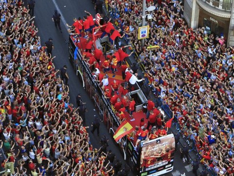 [FOTOS] Selección española celebra la Eurocopa 2012 en Madrid