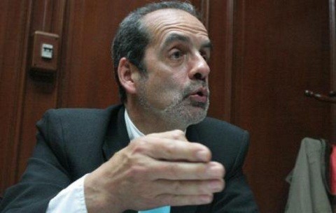 Comisión de Ética del Congreso decidió abrir investigación a Javier Diez Canseco