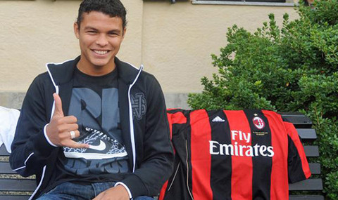 Fútbol italiano: Thiago Silva renovó contrato con el Milan y rechazó propuesta del Barcelona