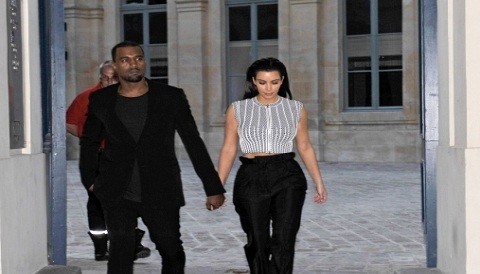 [FOTOS] Kim Kardashian paseó sensual en París