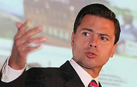 Peña Nieto: el rey del teleprompter
