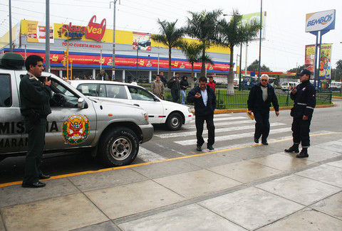 Salvador Heresi propone que Municipalidad de Lima se encargue del tránsito para que más policías patrullen la ciudad