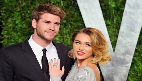 Miley Cyrus y Liam Hemsworth sufren cada que se separan