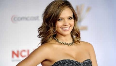 Jessica Alba exige un millón de dólares por indemnización