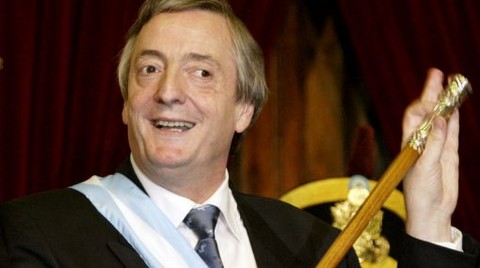 Néstor Kirchner: 'La Argentina tiene que reconstruirse y ser un país serio'