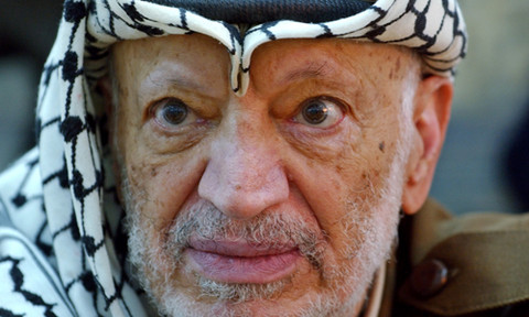 Restos de Yasser Arafat serán exhumados