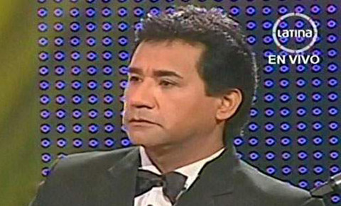 [VIDEO] YO SOY: José José peruano convenció al jurado cantando '40 y 20'