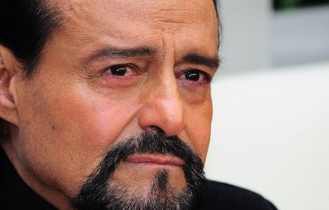 Padre de Zuria Vega pensó en suicidarse