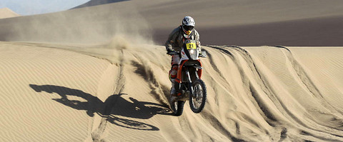 Peruanos Vellutino y Ríos culminaron el Dakar 2012