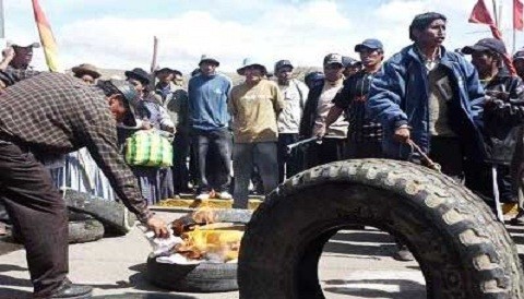 Protestas mineras: Puno, Arequipa y Apurímac también bloquearon sus vías