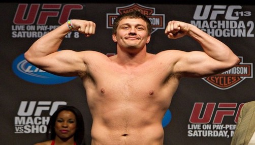 Cheick Kongo vs Matt Mitrione en el UFC 137