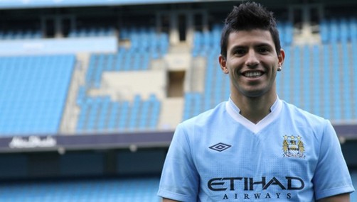 El 'Kun' Agüero debutó marcando con el Manchester City