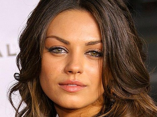 Otra víctima: hackearon a Mila Kunis