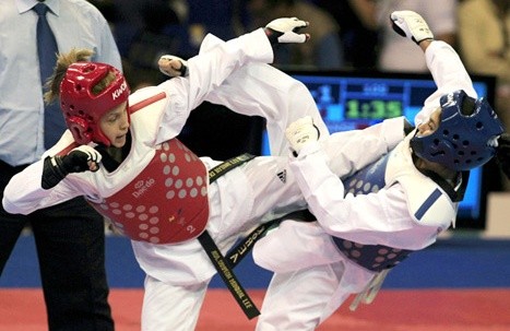 Taekwondista peruana gana medalla de plata en los Panamericanos