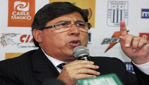 Presidente de Alianza Lima: 'Aurich vino a tirarse atrás'