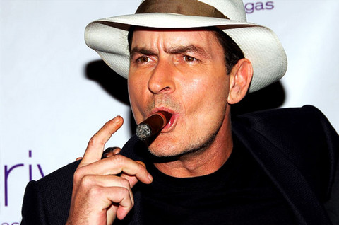 Charlie Sheen revela que no se siente identificado con su raíces latinas