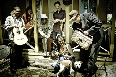 Gabriel Alegria y el Sexteto de Jazz Afroperuano continuan con éxito la Gira Urbana