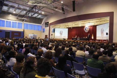 Rector de la PUCP: Hemos hecho todo lo posible por encontrarnos con la Iglesia