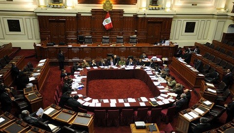 Parlamentarios votan para elegir a nueva Mesa Directiva del Congreso