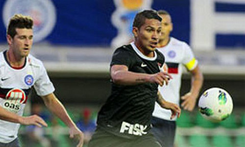 Con Guerrero y Ramírez: Corinthians igualó 0-0 con Bahia