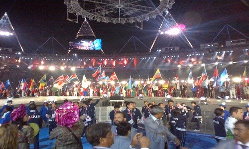 [FOTOS] Clausura de Olimpiadas de Londres 2012 homenajea a la música británica