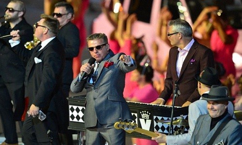 [FOTOS]  Madness toca y hace vibrar en clausura de Olimpiadas Londres 2012