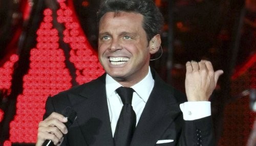 [FOTO] A Luis Miguel se le corre el bronceado