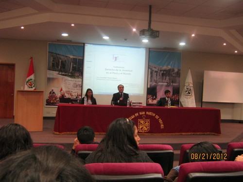 Proponen enseñanza de Derecho de la Juventud en las facultades de derecho