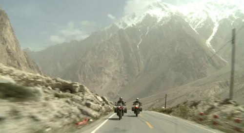 Un estudiante de Hult International Business School emprende un recorrido épico de 14.000km. en motocicleta por toda India