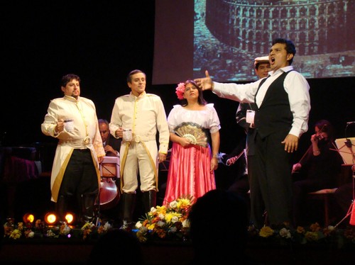 Opera en castellano en el teatro de la UNI