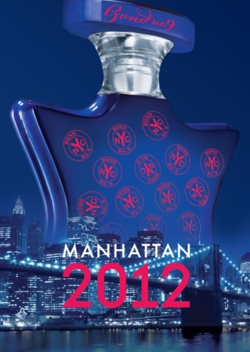 ¡Al fin! Para la ciudad sinuosa, sensual y con billones de megavatios que nunca duerme, un agua de perfume nocturno que puede considerar como propia: Bond No. 9 Manhattan
