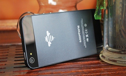 China lanza copia del iPhone 5 antes de que Apple lo estrene