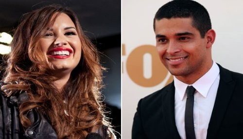 Demi Lovato sale a cenar con Wilmer Valderrama