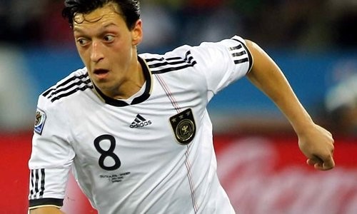 Mesut Ozil cambiaría el Real Madrid por el Bayern Munich