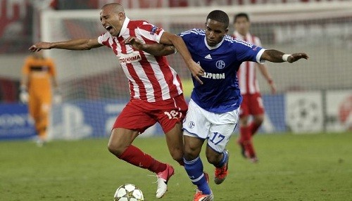 Champions League: Schalke 04 con Farfán venció de visita 2-1 al Olympiakos