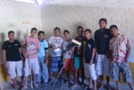 [Piura] Jóvenes líderes de Sullana realizaron jornada de limpieza y pintado en asentamiento humano Villa Primavera