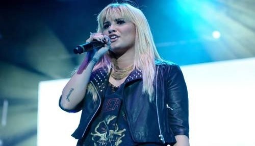 Demi Lovato deslumbra en el Festival de Rio Z [FOTOS]