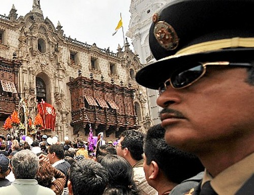 Procesión del Señor de los Milagros tendrá a unos 4,000 policías