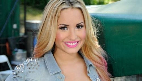 Demi Lovato da su apoyo a Jennifer Livingston