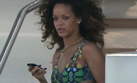 Rihanna estaría dispuesta a retomar su relación con Chris Brown