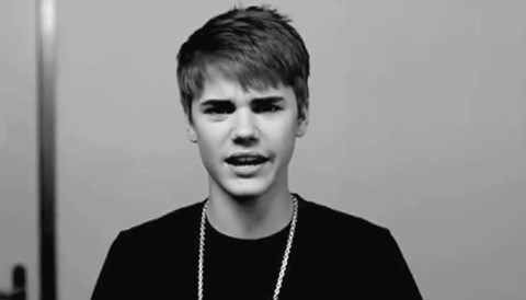 Justin Bieber insulta a una fan en Disneylandia (Video)