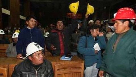 Suspende paro minero en Puno tras acuerdo con el Gobierno