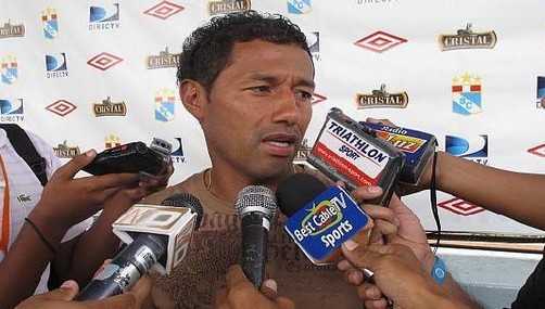Roberto Palacios: 'Venceremos a Colombia quitándoles el balón'