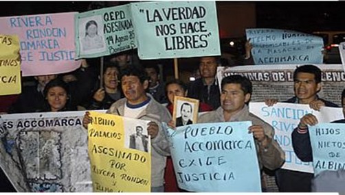 Alan García debe estar en la cárcel por caso Accomarca, aseguran