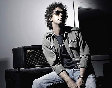 Gustavo Cerati da esperanzas de recuperación