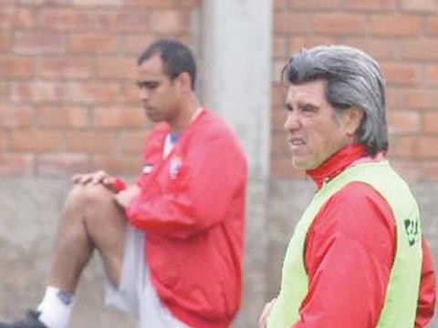 Julio García: 'Trobbiani no está manejando bien al equipo'